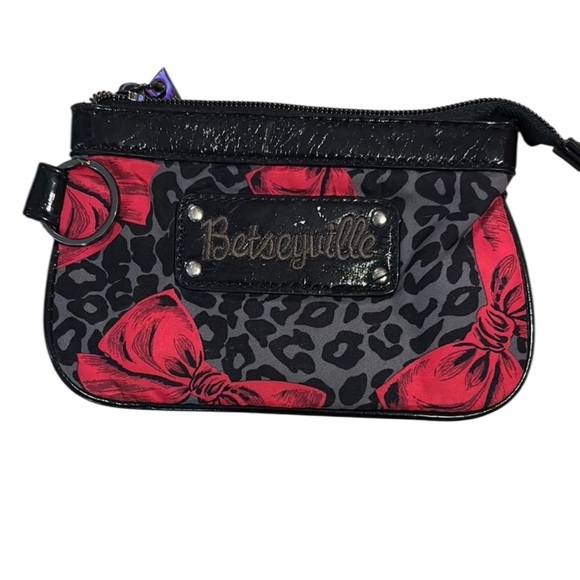Betsey Johnson Betseyville Red & Black Leopard & Bows Wallet Wristlet Clutch - Picture 1 of 2